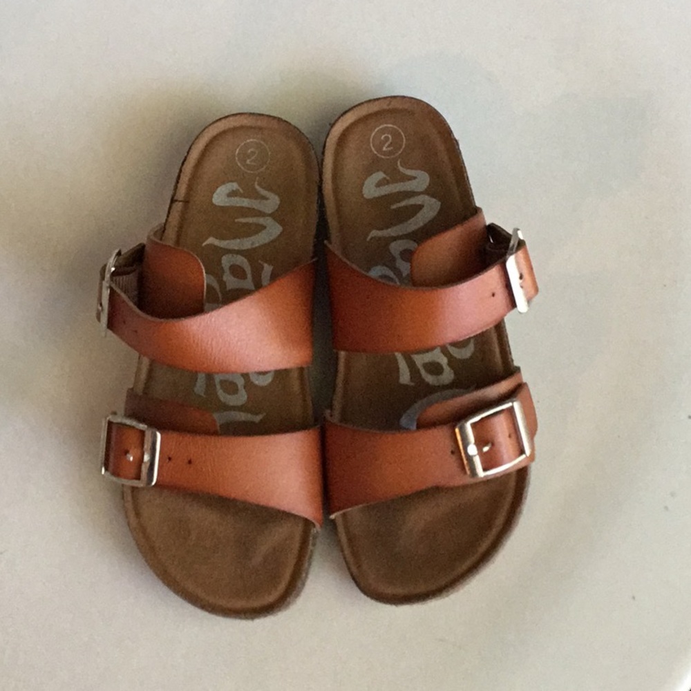 Girls brown sandals